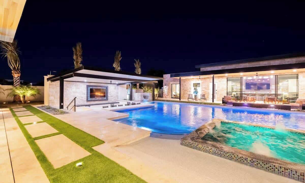 Photo of Outdoor in Paradise Valley Ranchos