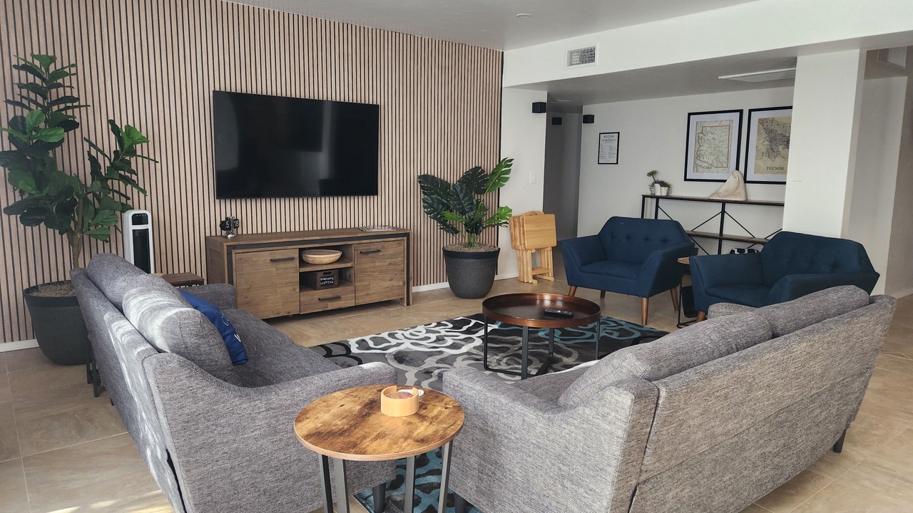 Photo of Livingroom in Harold Bell Wright Estates