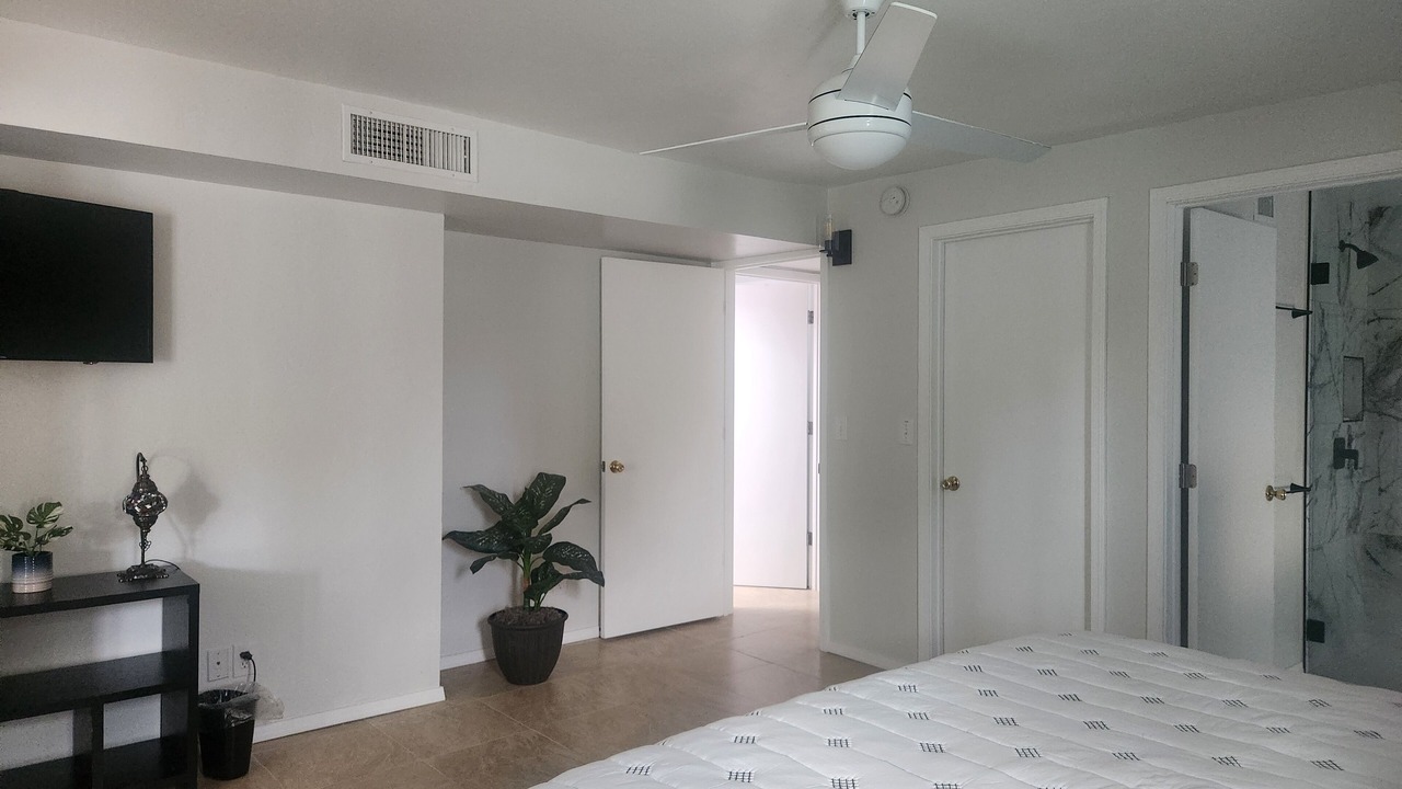 Photo of Others in Harold Bell Wright Estates