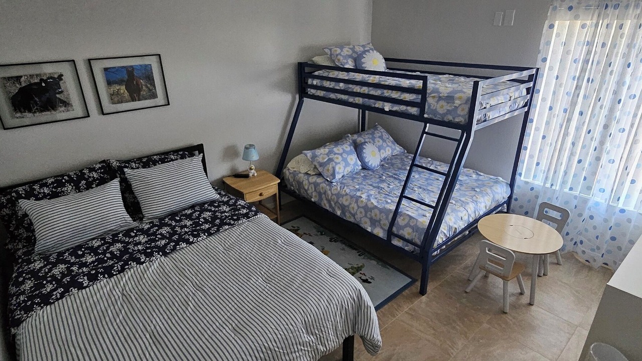 Photo of Bedroom in Harold Bell Wright Estates