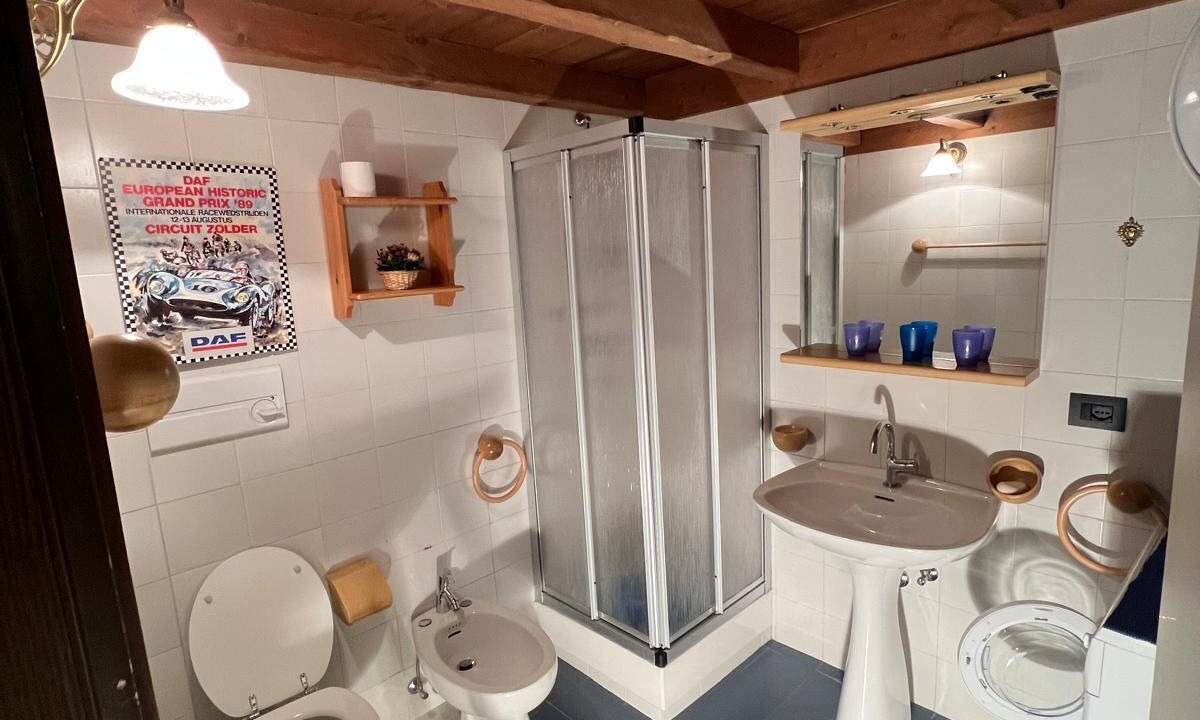 Photo of Bathroom in Alba