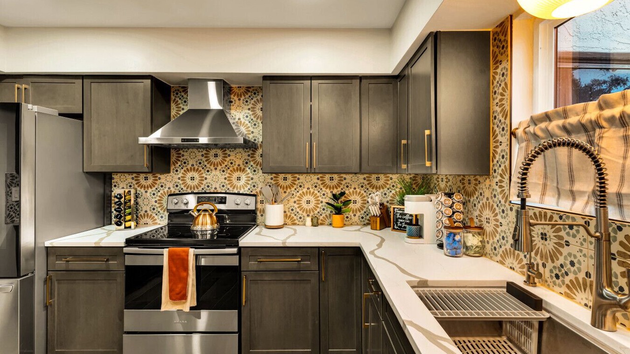 Photo of Kitchen in Blenman-Elm