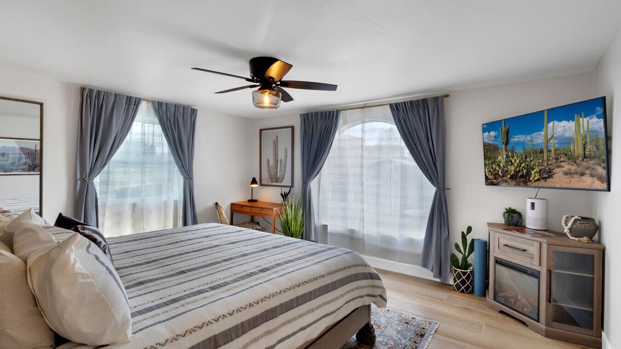 Photo of Bedroom in Blenman-Elm