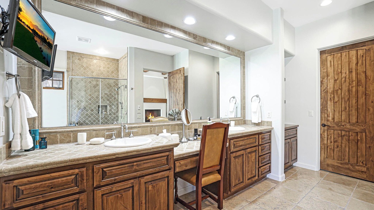 Photo of Bathroom in The Rocks