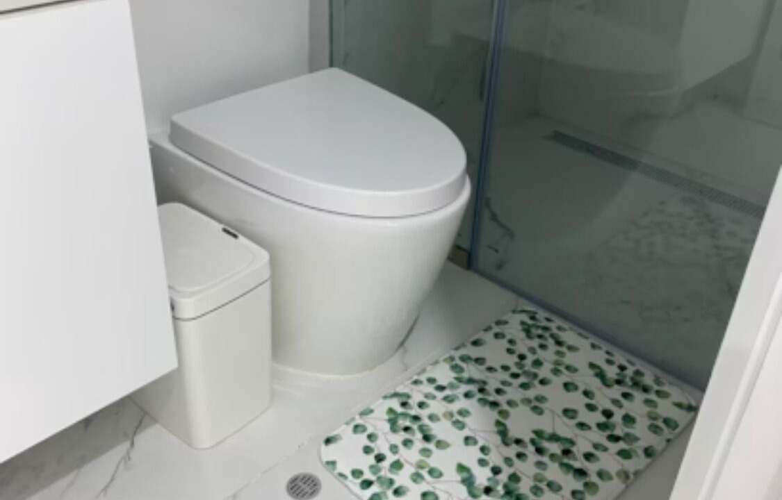 Photo of Bathroom in Leuro