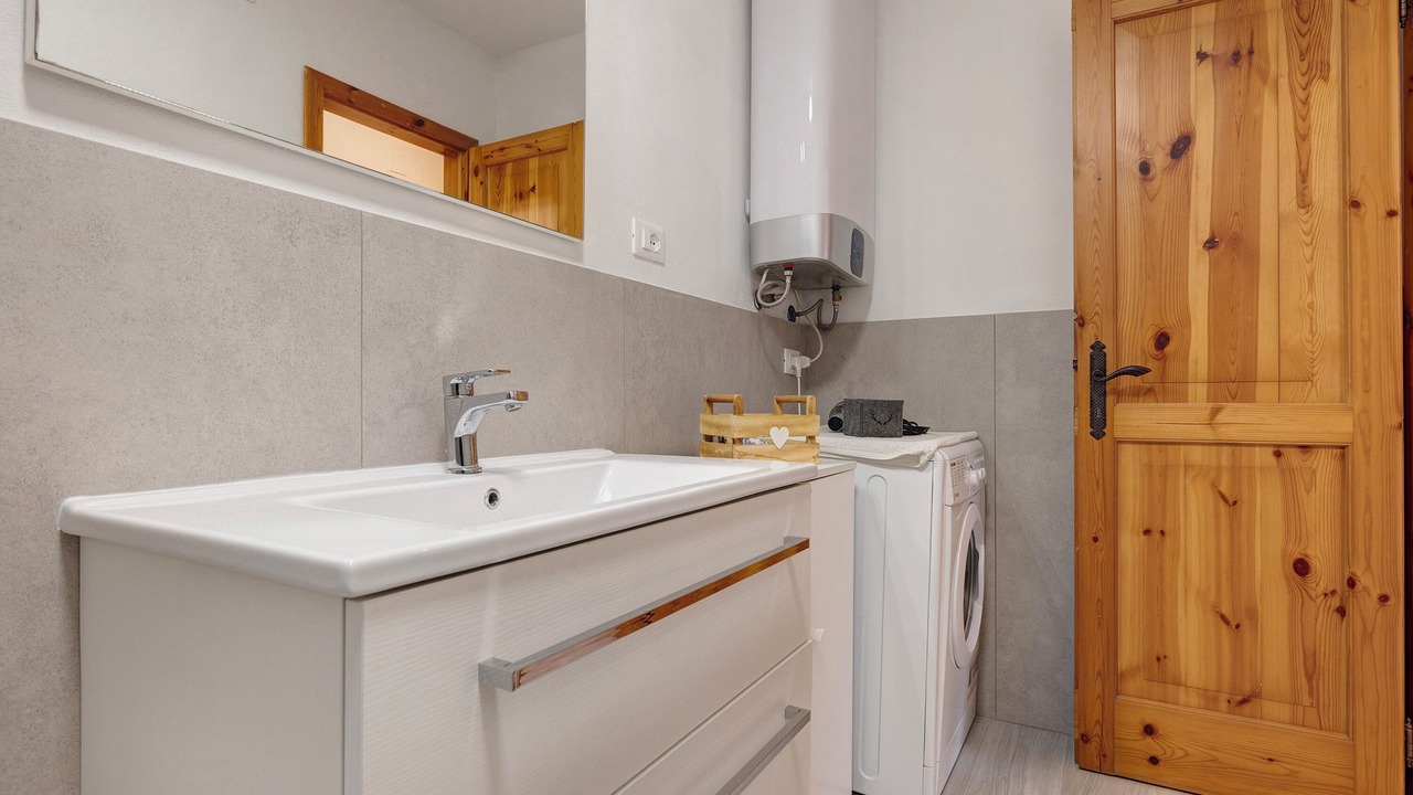 Photo of Bathroom in Brentonico