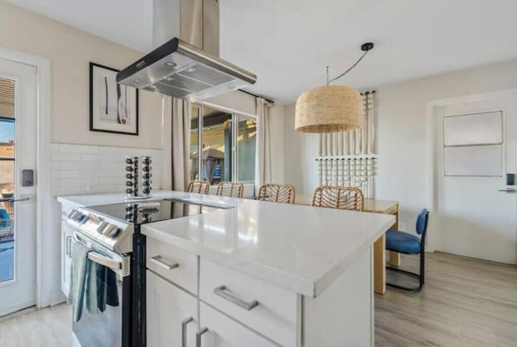 Photo of Kitchen in New Papago Parkway