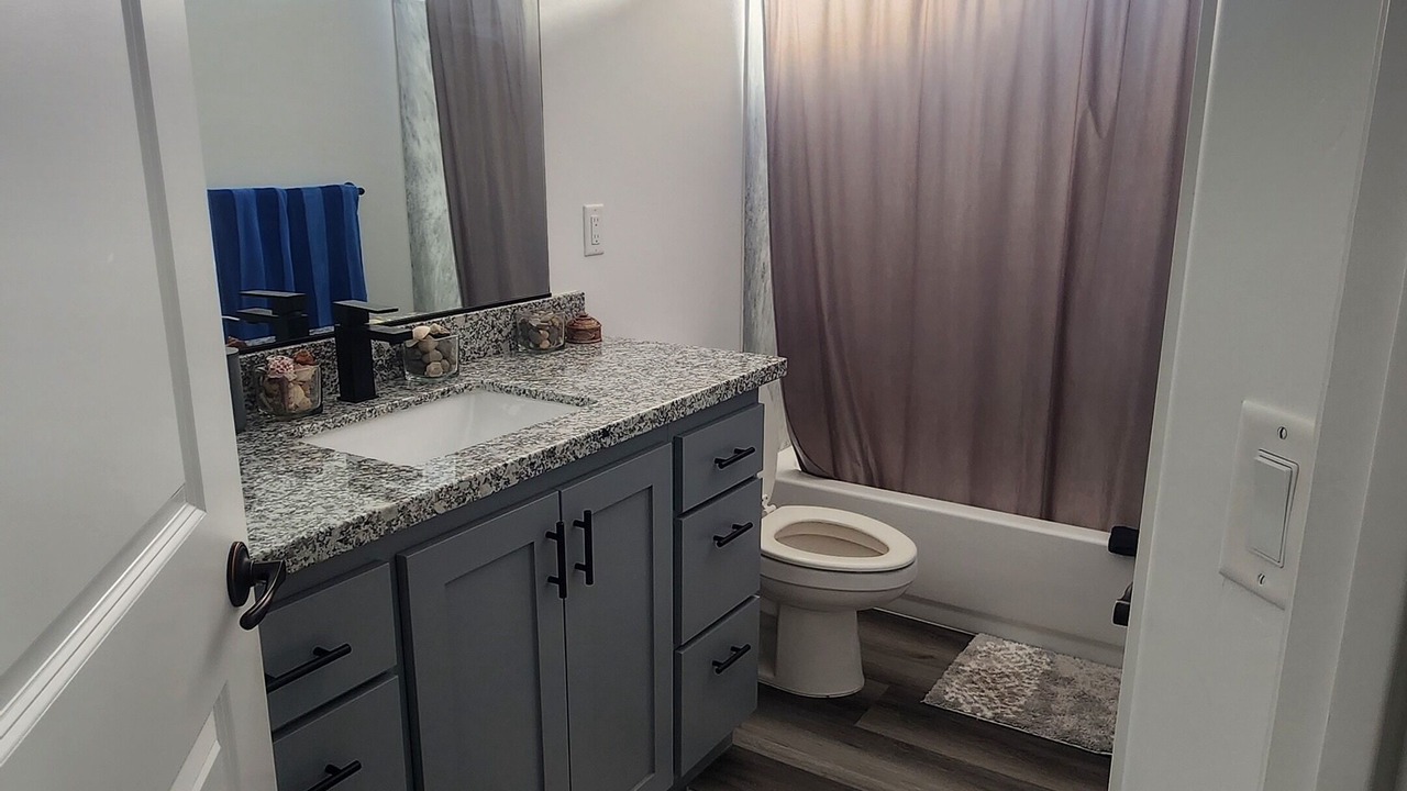 Photo of Bathroom in Big Water