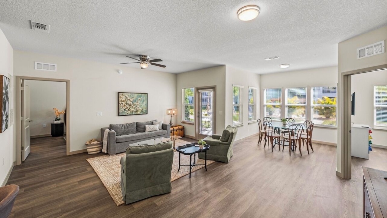 Photo of Livingroom in Winter Haven