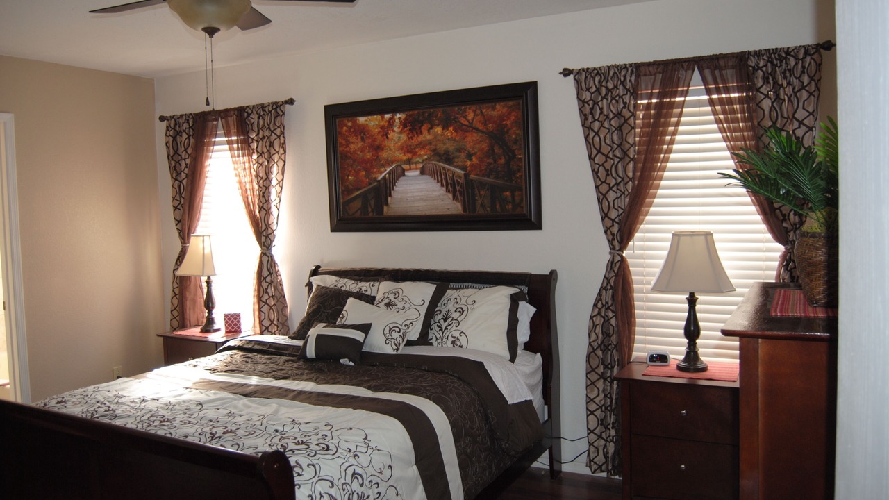 Photo of Bedroom in Presidio Shadows