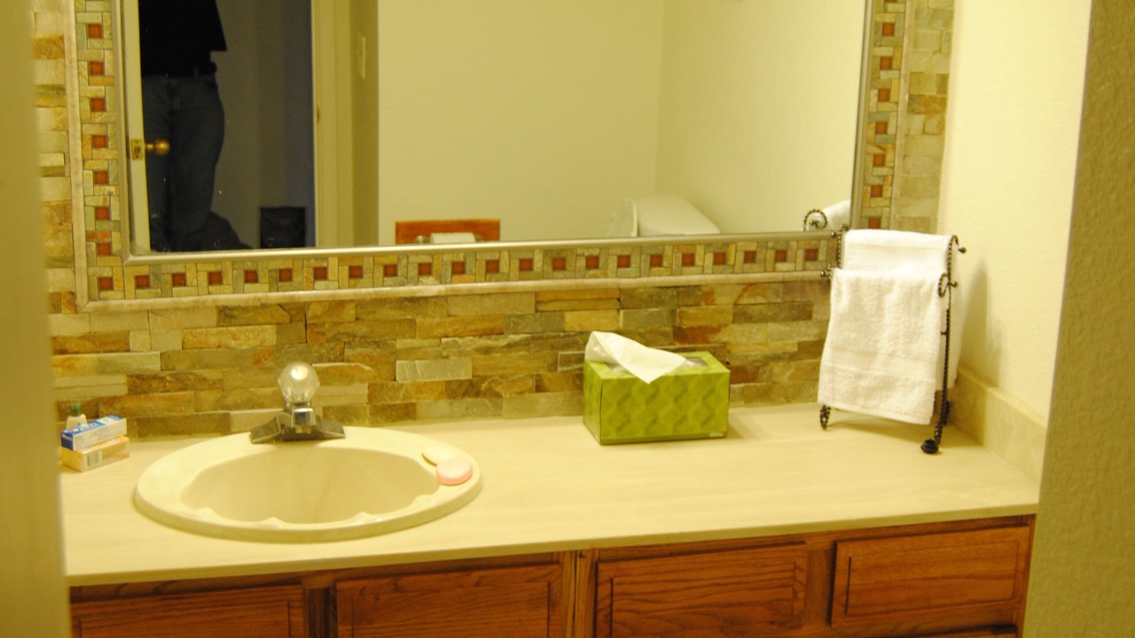 Photo of Bathroom in Presidio Shadows