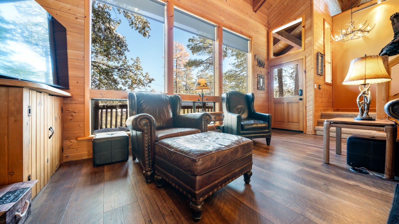 Photo of Livingroom in Pine