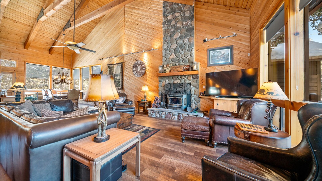 Photo of Livingroom in Pine