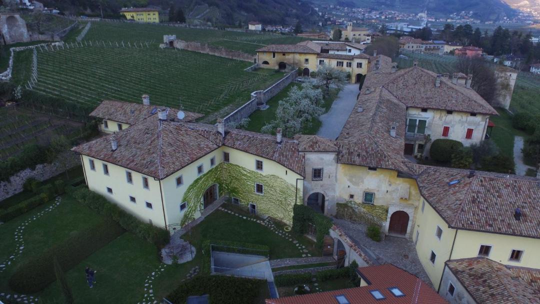 Photo of Buildings in Nogaredo