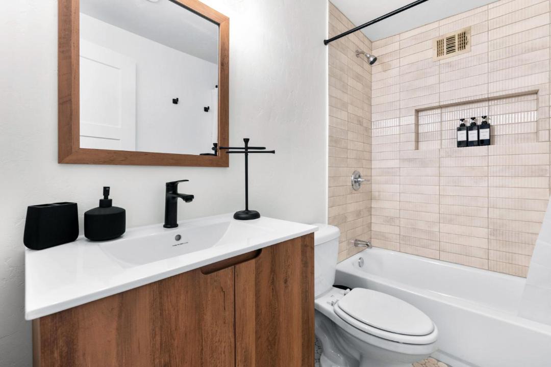 Photo of Bathroom in Sam Hughes