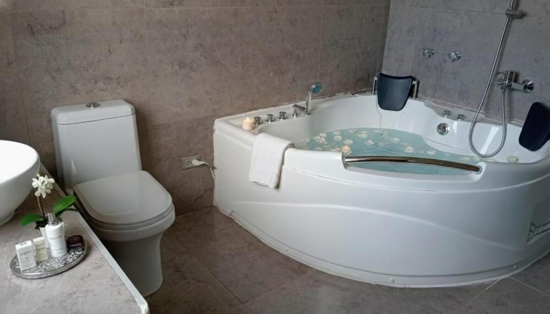 Photo of Bathroom in Llacanora