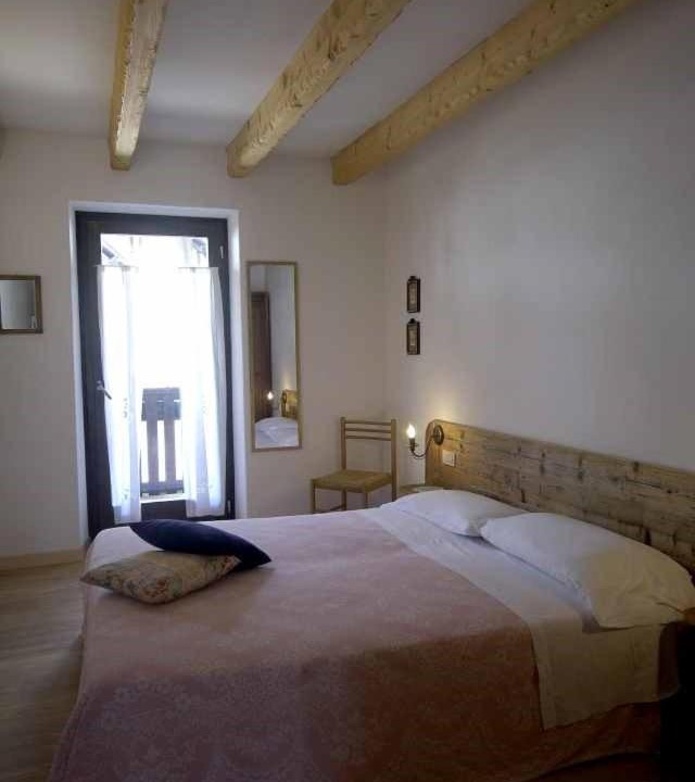 Photo of Bedroom in Enguiso