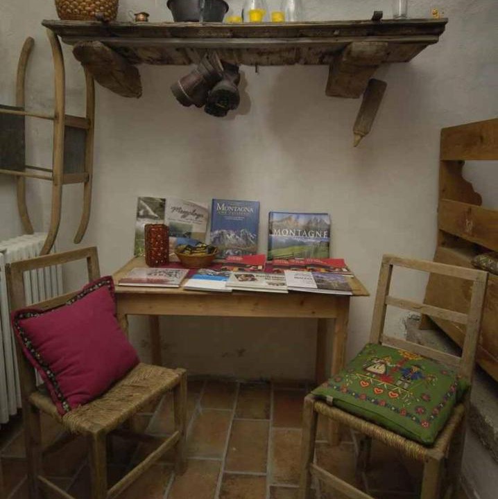 Photo of Livingroom in Enguiso