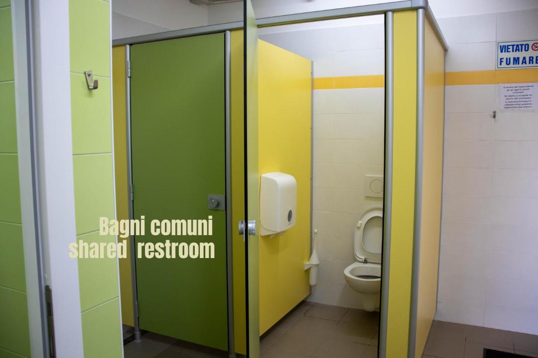 Photo of Bathroom in Dro