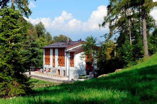 Photo of Buildings in Candriai