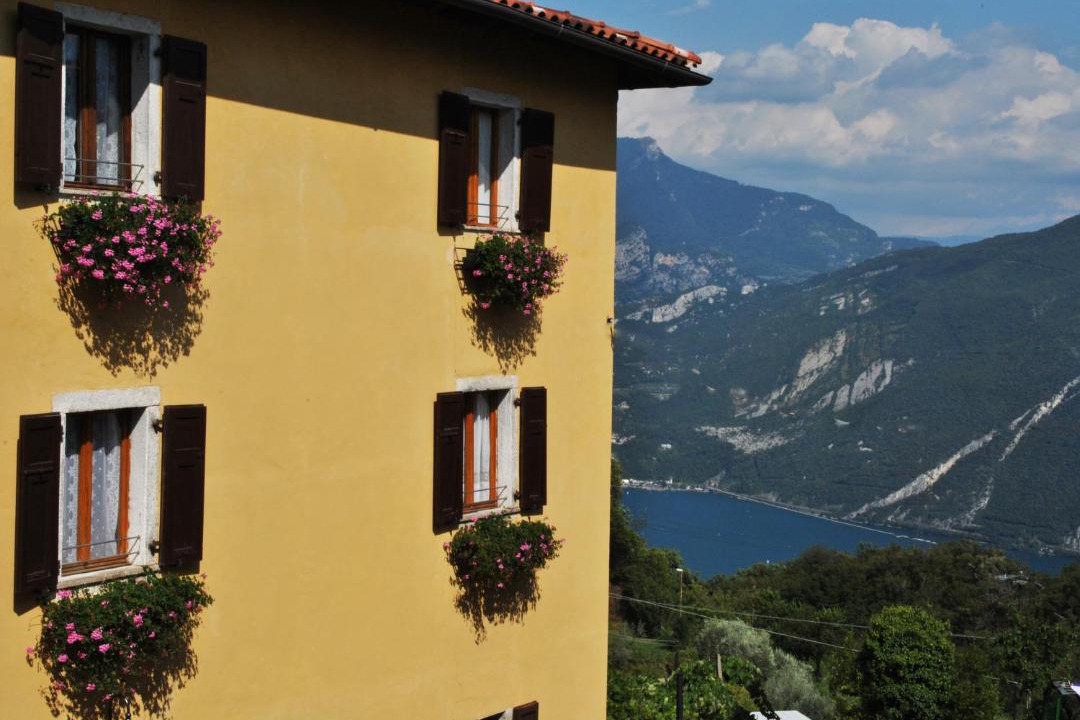 Photo of Buildings in Pregasina