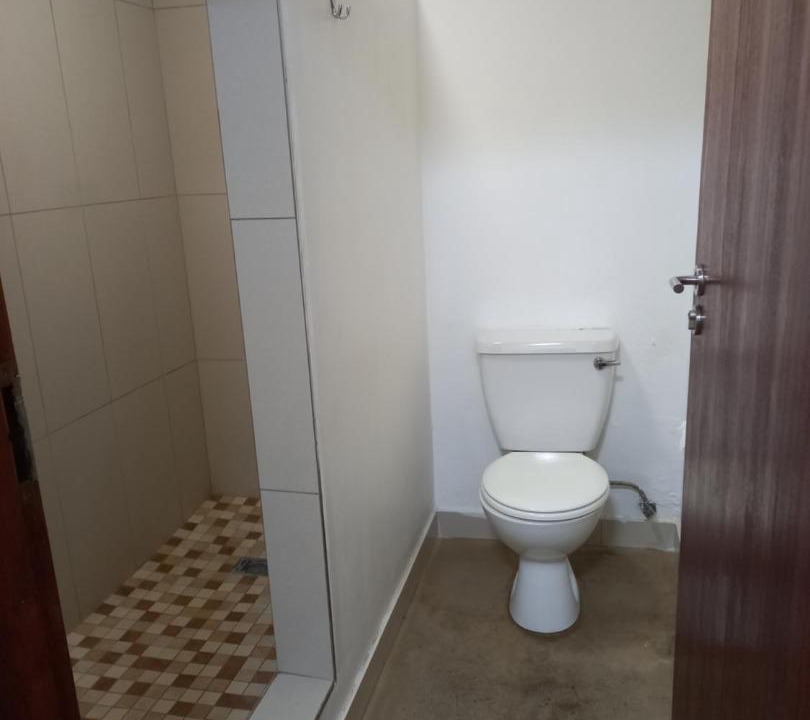 Photo of Bathroom in Newlands West