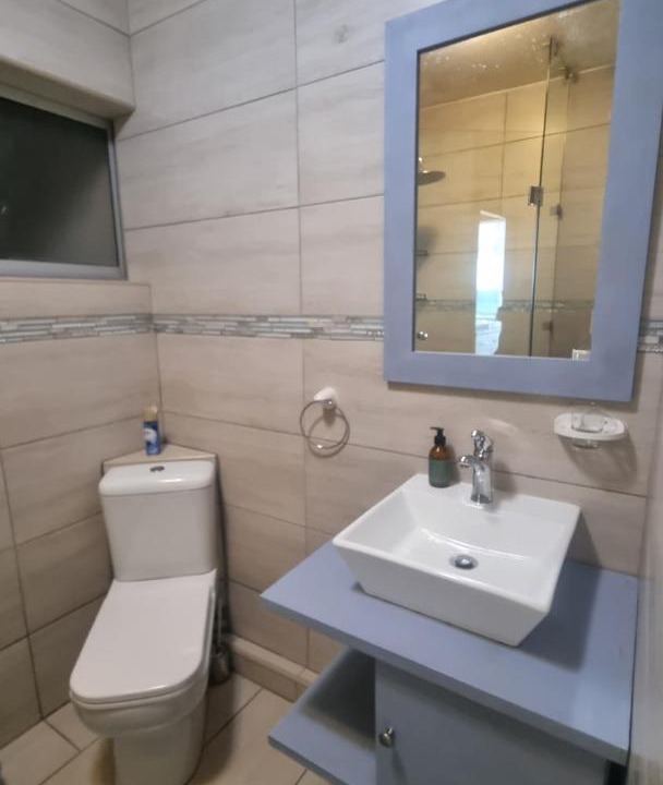 Photo of Bathroom in Amanzimtoti