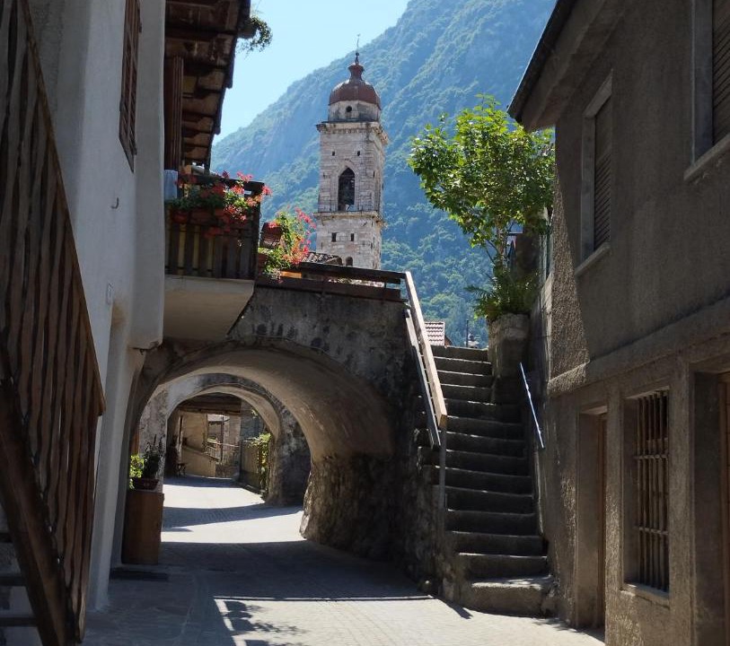 Photo of Buildings in Dorsino