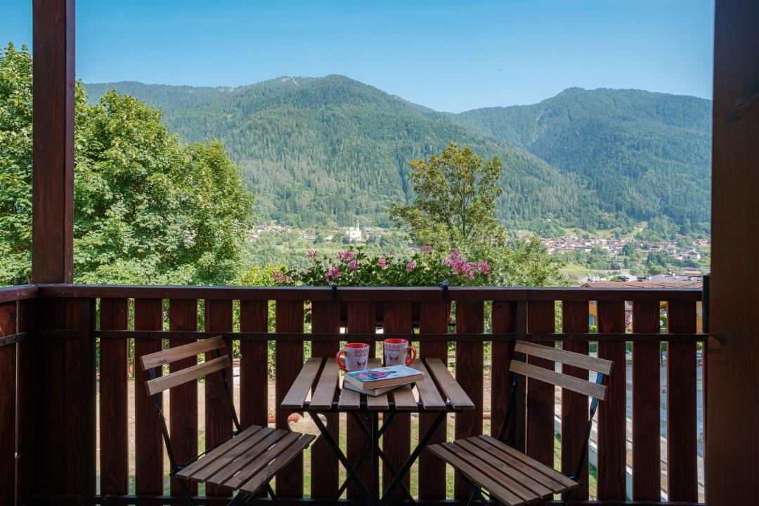Photo of Patio Balcony in Strembo