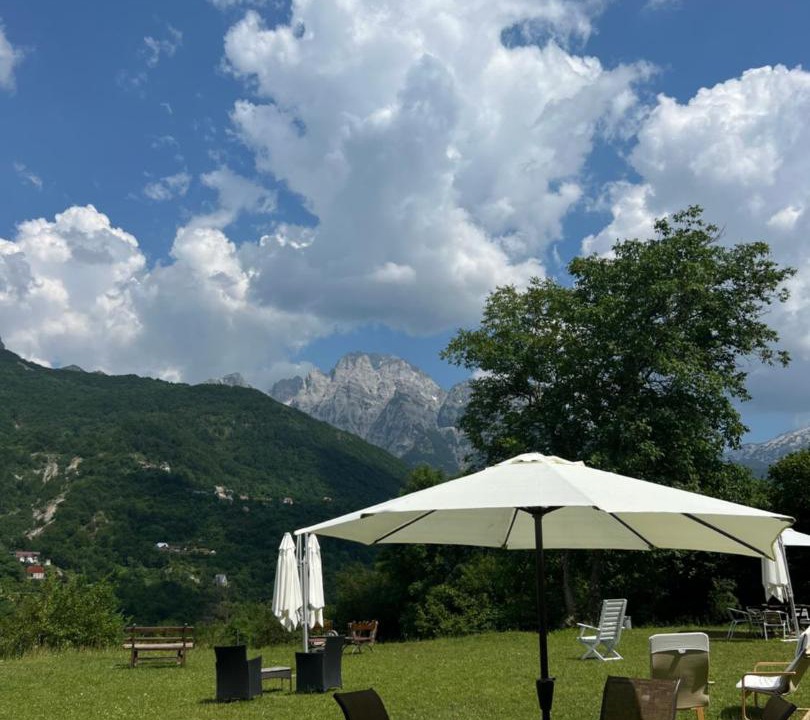 Photo of Others in Shale