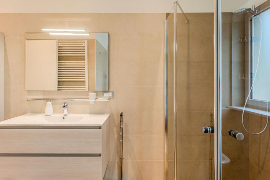 Photo of Bathroom in Dro