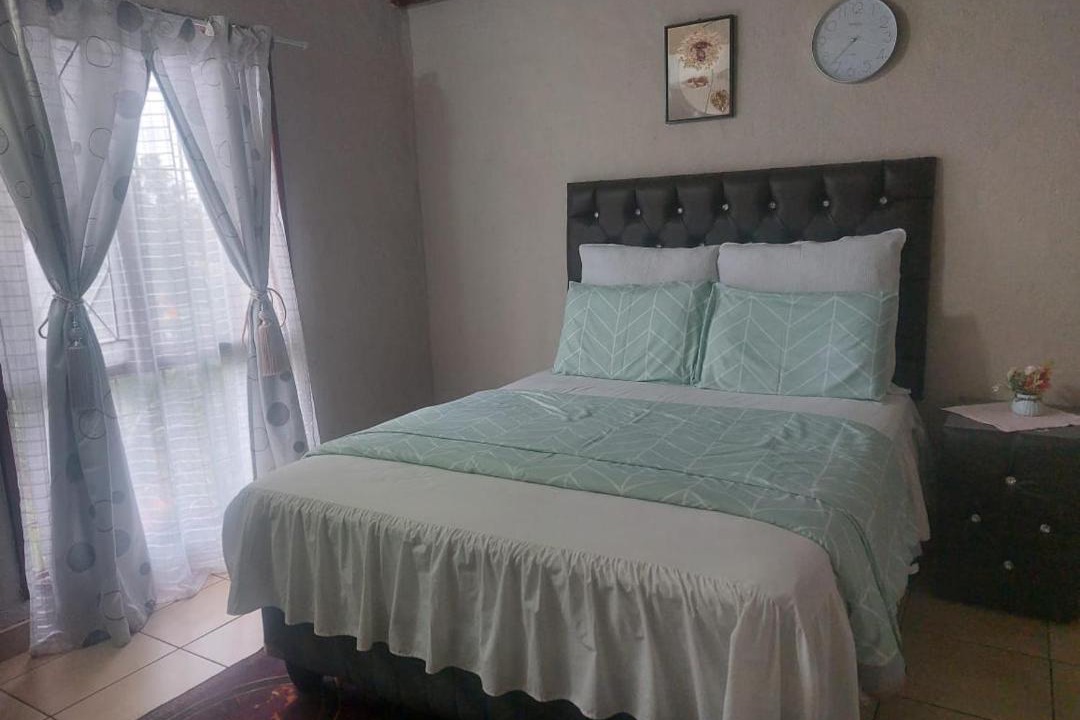 Photo of Bedroom in Scottsville