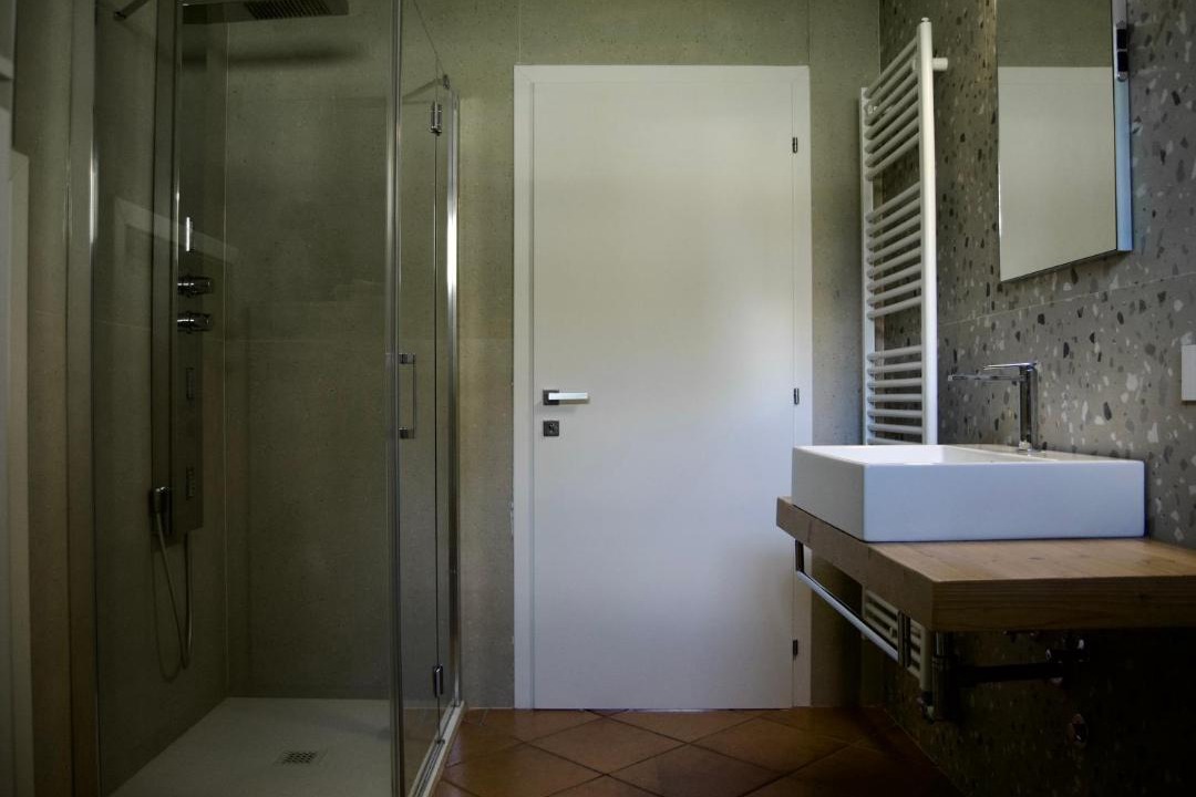 Photo of Bathroom in Dro