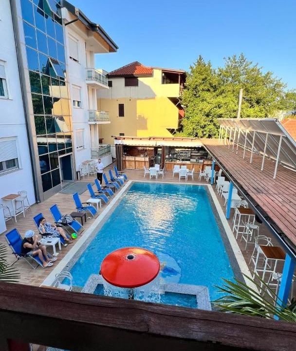 Photo of Others in Velipoje