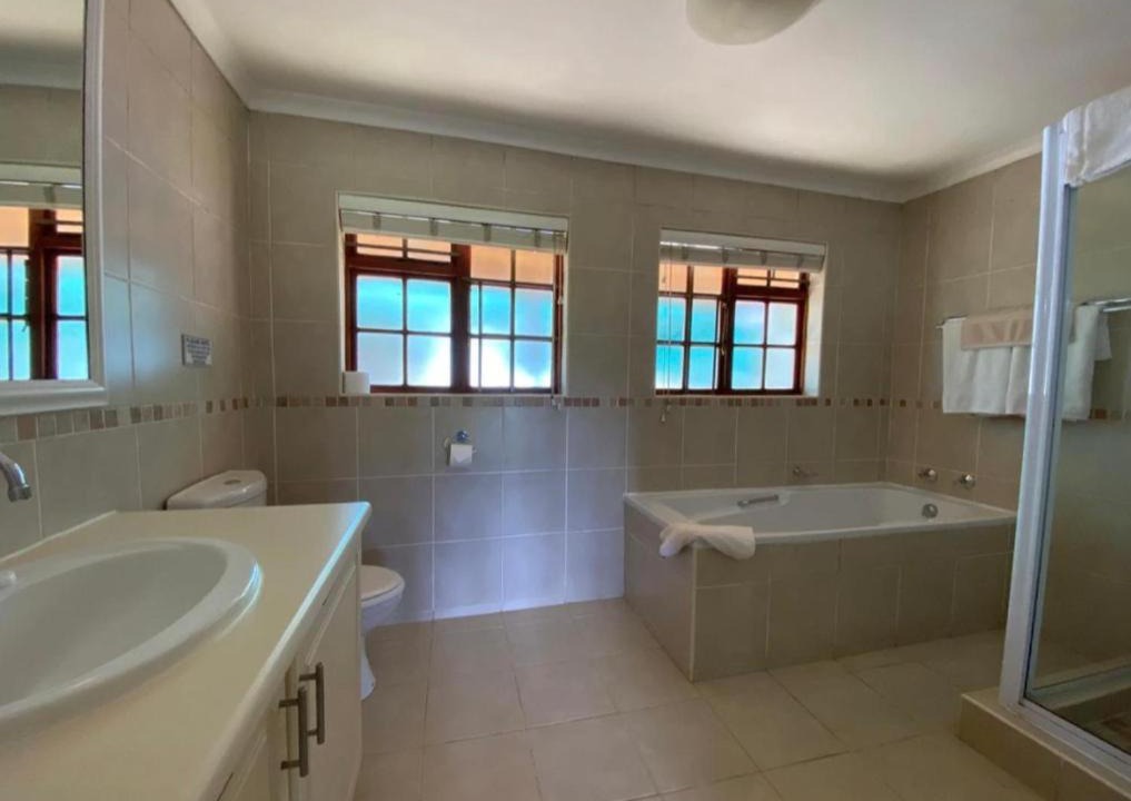 Photo of Bathroom in Cathkin Park