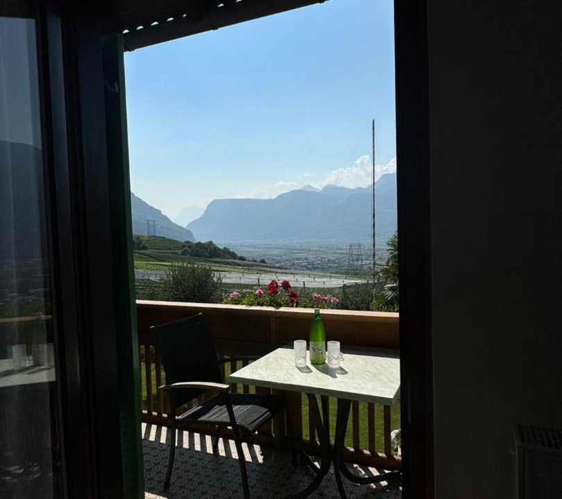 Photo of Patio Balcony in Montagna