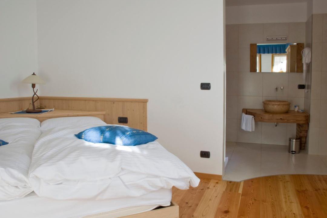 Photo of Bedroom in Ton