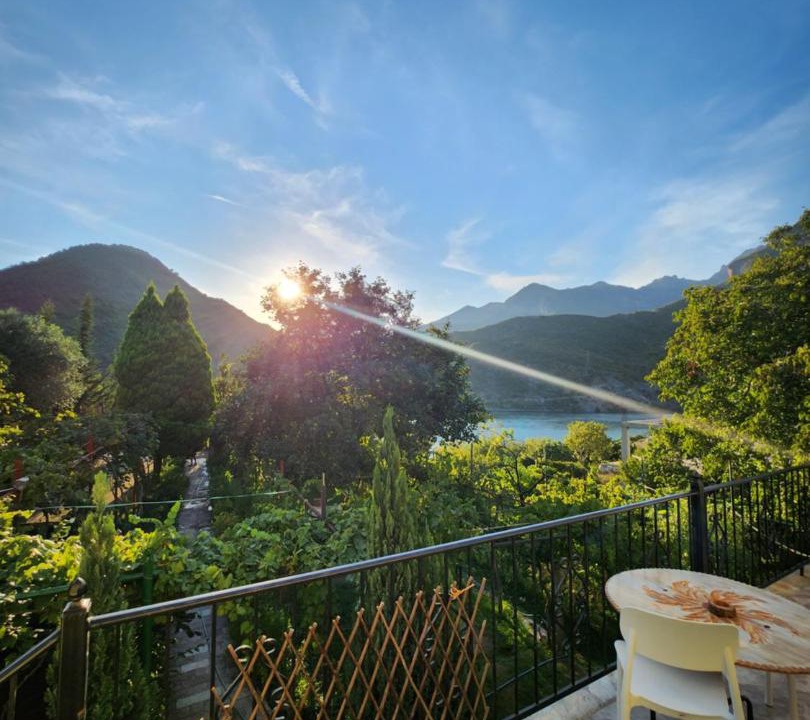 Photo of Others in Koman