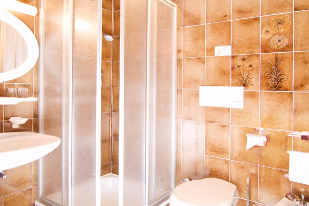 Photo of Bathroom in Auer