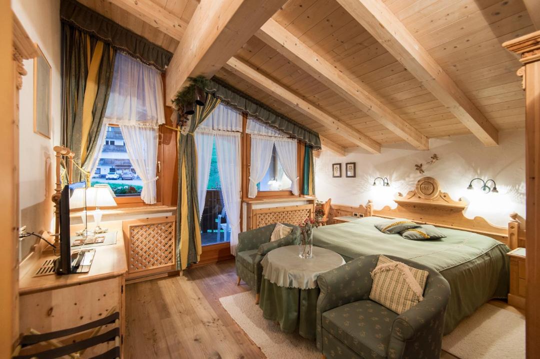 Photo of Bedroom in Colfosco
