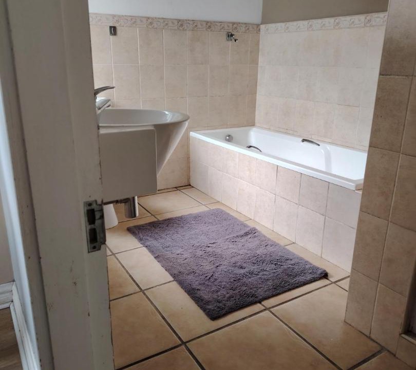 Photo of Bathroom in Assagay