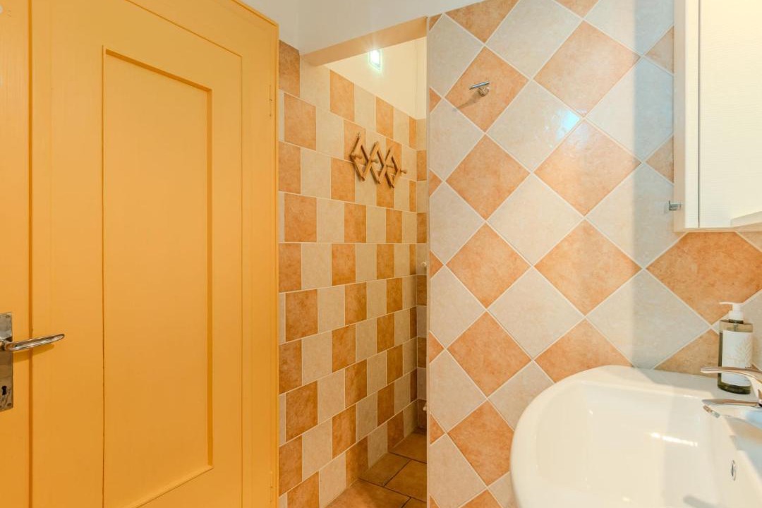 Photo of Bathroom in Taio