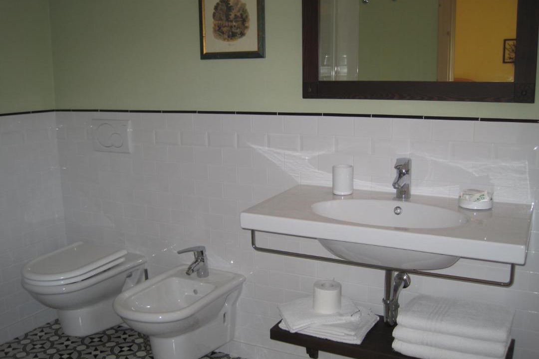 Photo of Bathroom in Romeno