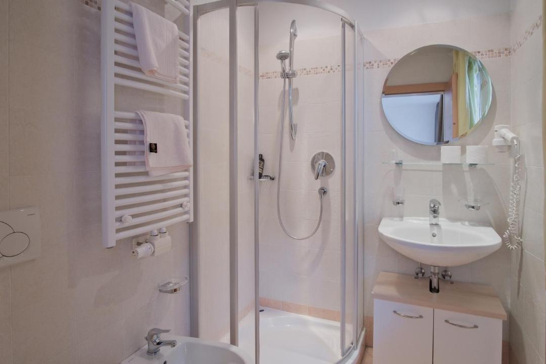 Photo of Bathroom in Racines