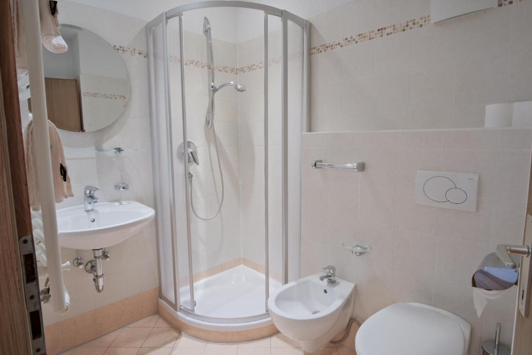 Photo of Bathroom in Racines