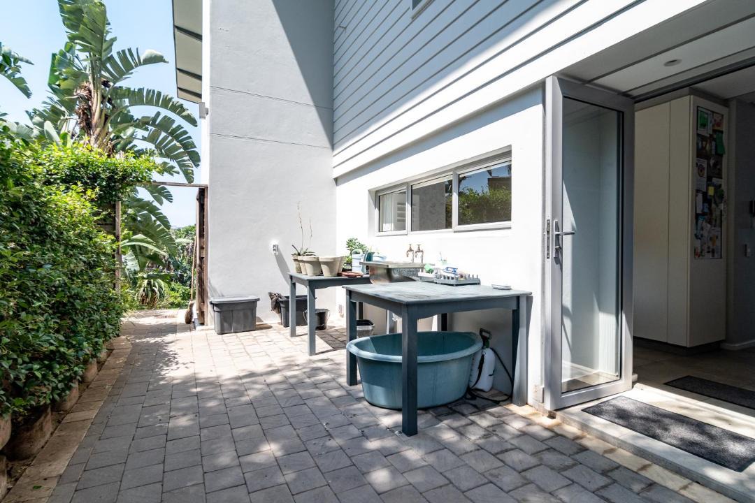 Photo of Patio Balcony in Selection Beach