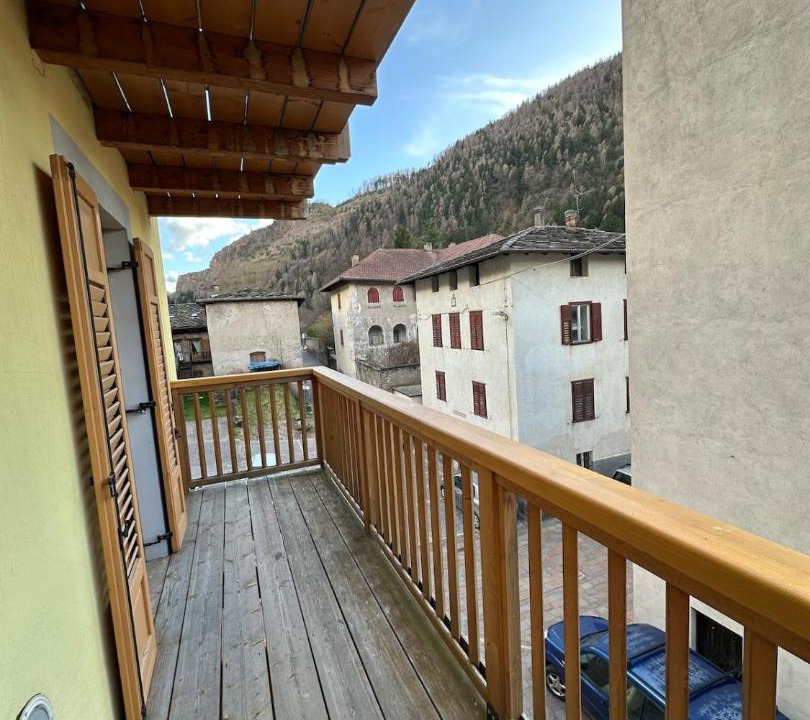Photo of Patio Balcony in Lona-Lases