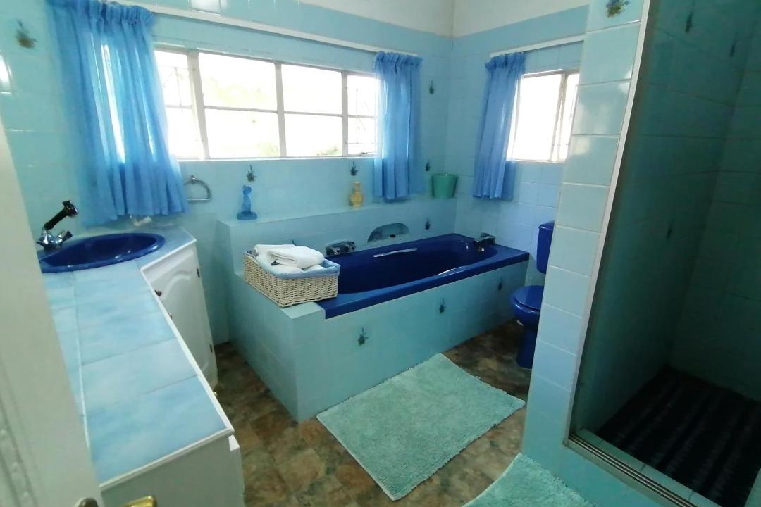 Photo of Bathroom in Cathkin Park