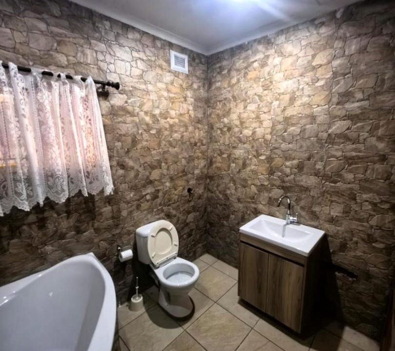 Photo of Bathroom in Scottsville