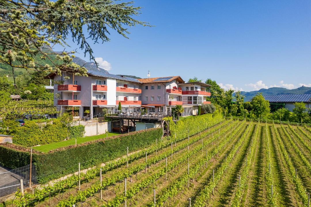 Photo of Others in Tramin